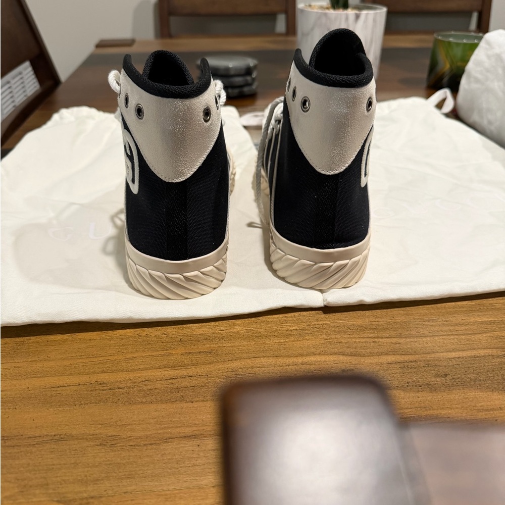 Gucci Black and White High-Top Sneakers - Picture 6 of 10